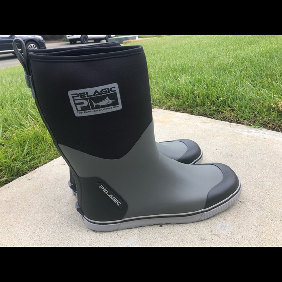 pelagic deck boots